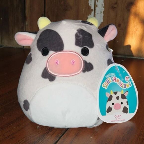 NWT Colin the Cow Valentines Squishmallow 5” (Heart Spots On Booty) - Picture 1 of 4